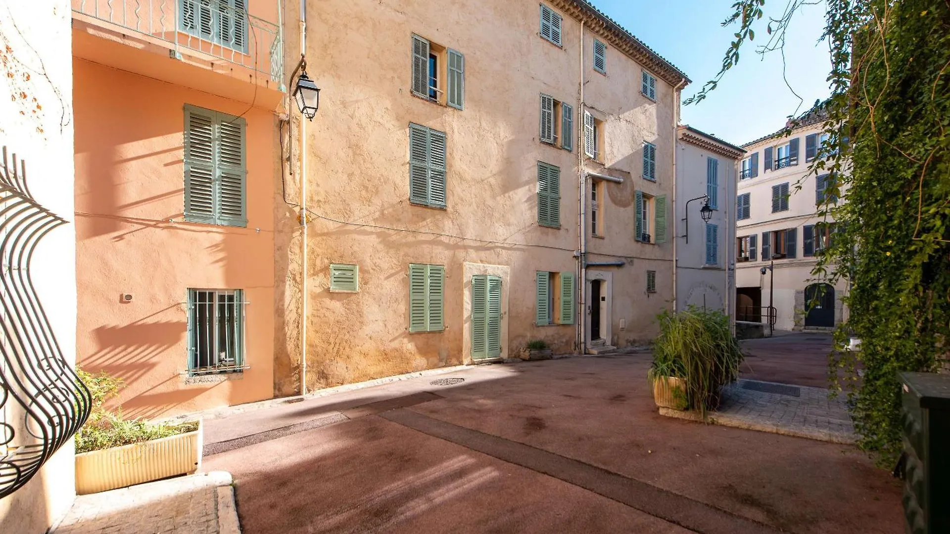 L'Emeraude Duplex Confortable Au Coeur De Cannes, Proche Plage Du Midi Et Palais Frankrike