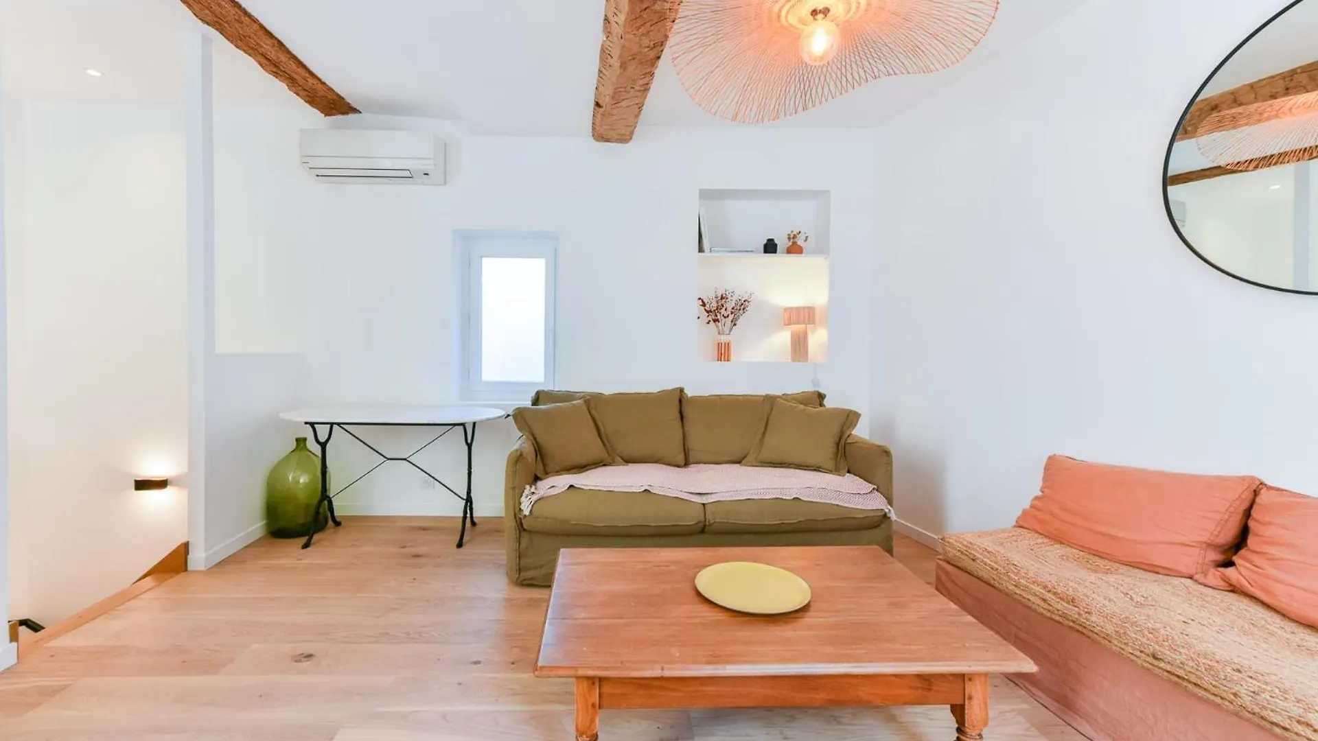 L'Emeraude Duplex Confortable Au Coeur De Cannes, Proche Plage Du Midi Et Palais 0*, Cannes