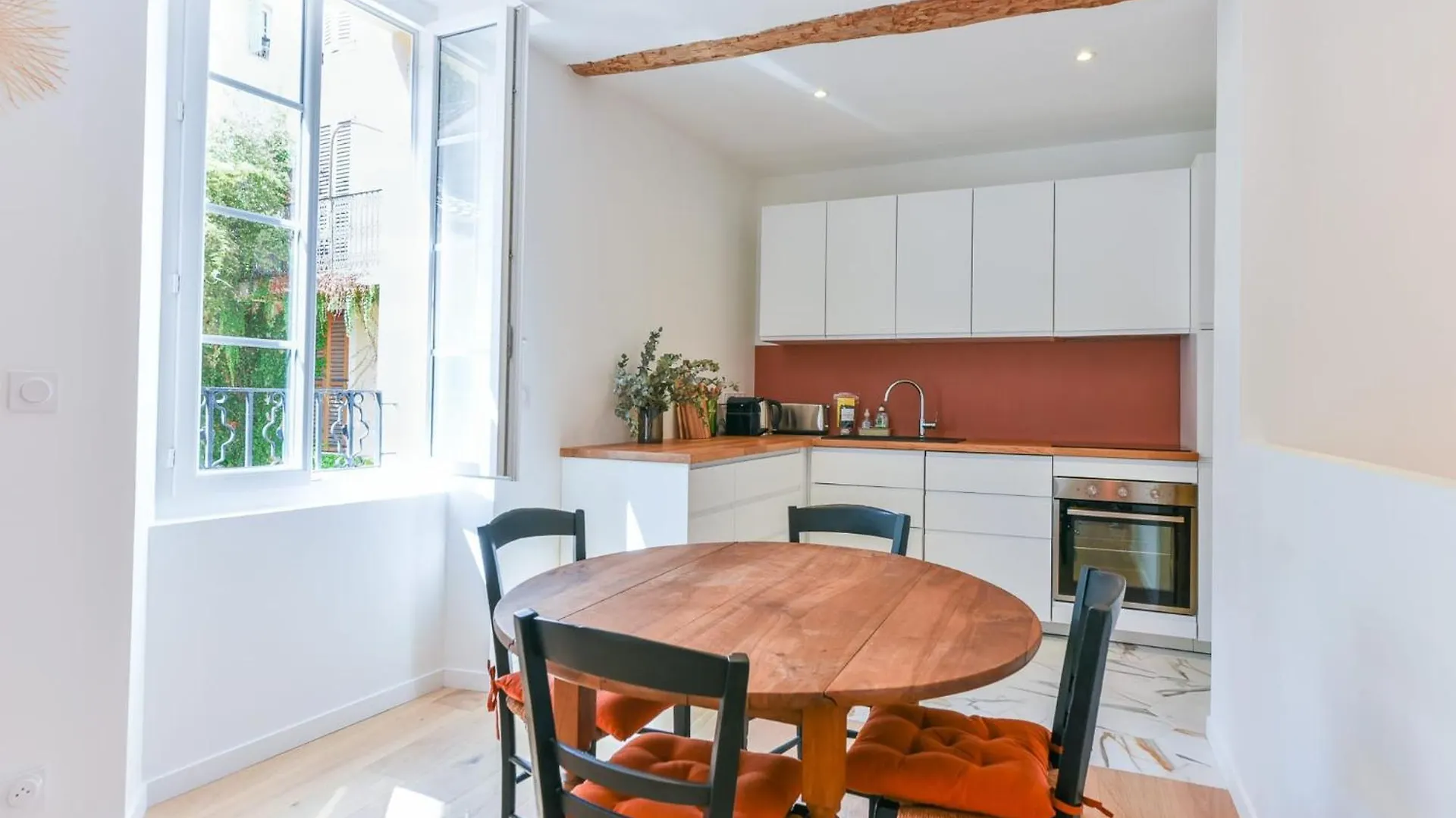 L'Emeraude Duplex Confortable Au Coeur De Cannes, Proche Plage Du Midi Et Palais 0*, カンヌ フランス