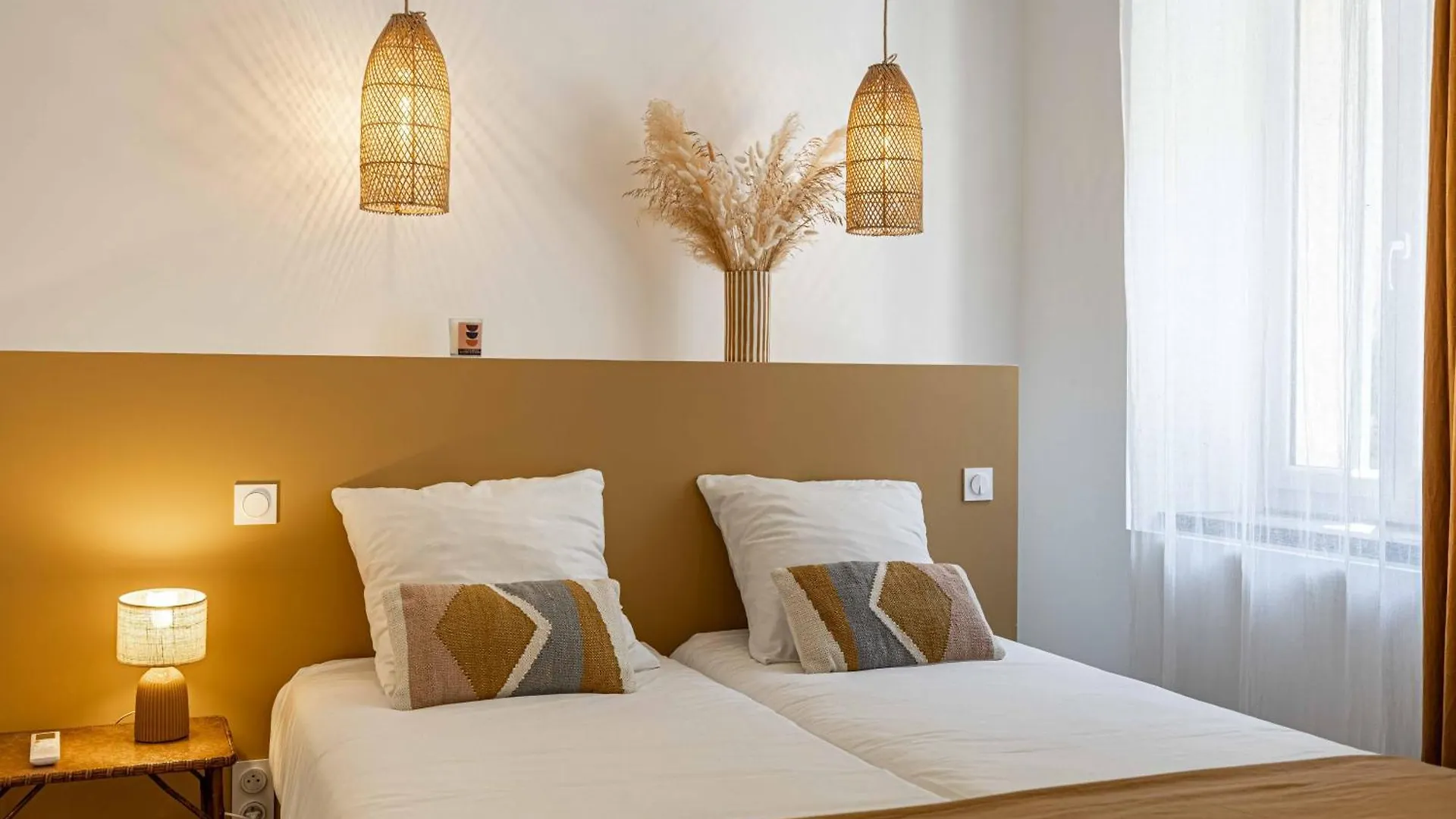 L'Emeraude Duplex Confortable Au Coeur De Cannes, Proche Plage Du Midi Et Palais 0*, カンヌ